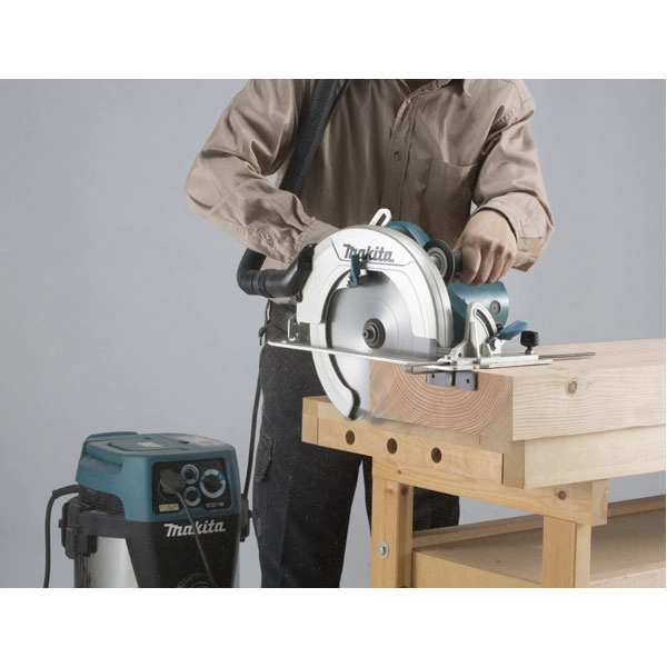 Scie Circulaire MAKITA 2000W Ø270 Mm - Avec Lame Spéciale Bois - HS0600 1 Scie Circulaire MAKITA 2000W Ø270 Mm - Avec Lame Spéciale Bois - HS0600