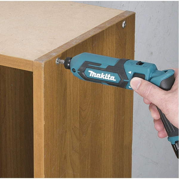 Tournevis 7.2 V Li-ion 1.5 Ah 25 Nm MAKITA - TD022DSE 2 Tournevis 7.2 V Li-ion 1.5 Ah 25 Nm MAKITA - TD022DSE – Image 2